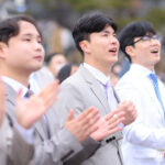 기독교복음선교회(세칭 jms) 휴거 역사의 날에서 하나님께 영광 돌리는 성도들