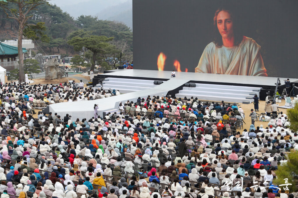 [2026 휴거 역사의 날] 국내외 수백 명 참여 6막 대서사시…종교 메시지, 문화예술로 승화