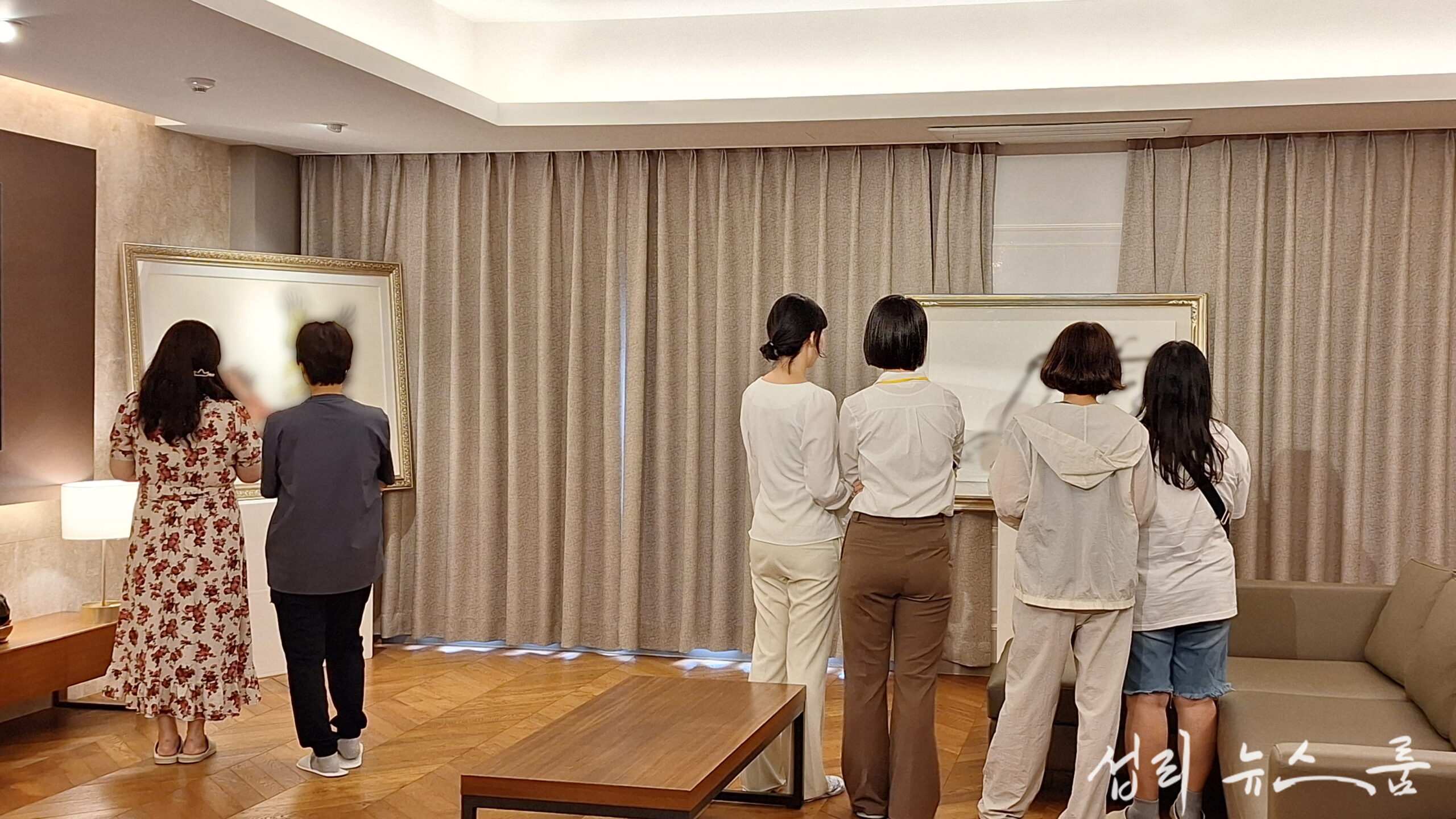 예술가들의 시선으로 풀어낸 한 종교인의 삶